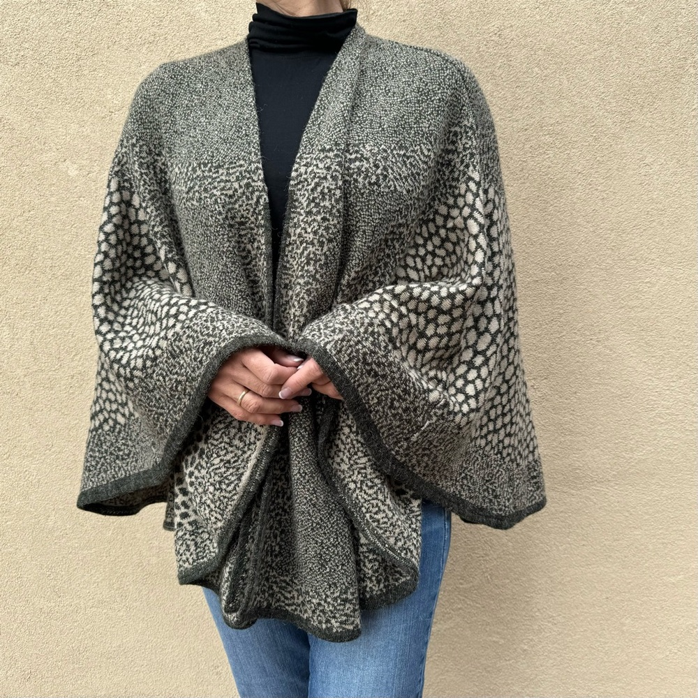 VTG Henry’s Safari Animal Print Knit Shawl O/S